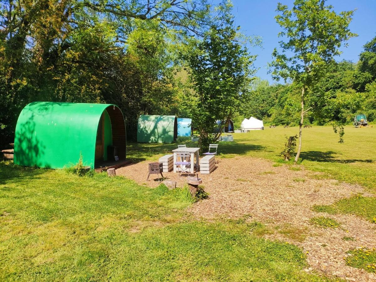 Battle Pods And Bells Glamping Hotel Eksteriør billede